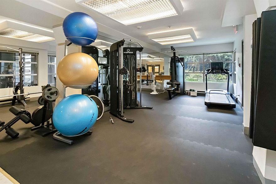 409 3083 W 4th Avenue