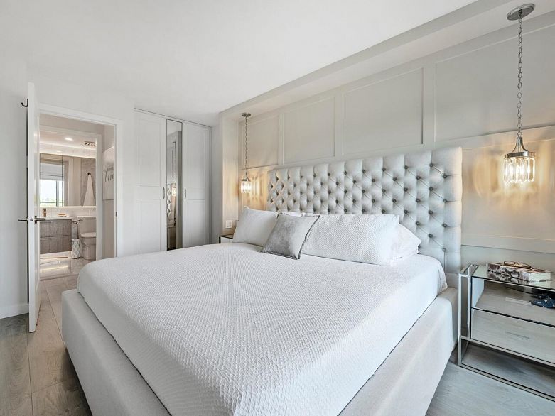 514 456 Moberly Road