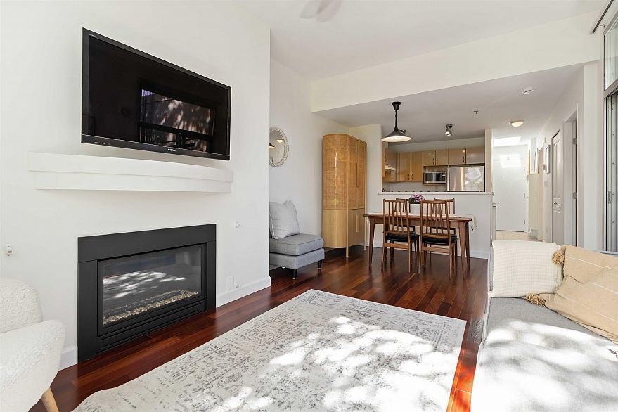 409 3083 W 4th Avenue