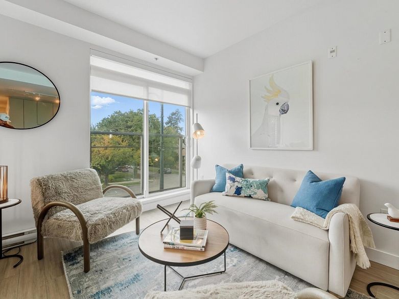 208 2408 Grant Street