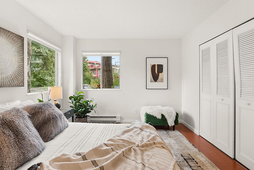 210 1508 Mariner Walk