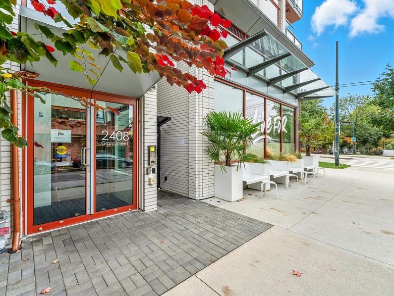 208 2408 Grant Street