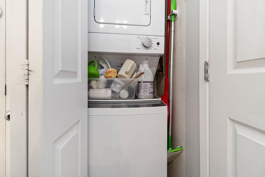 409 3083 W 4th Avenue