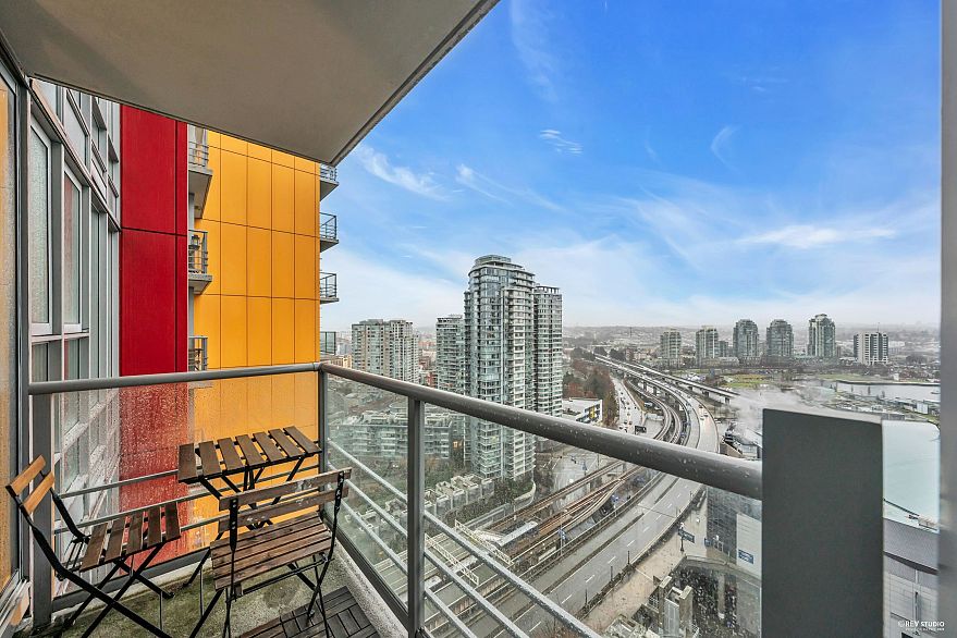 2301 602 Citadel Parade