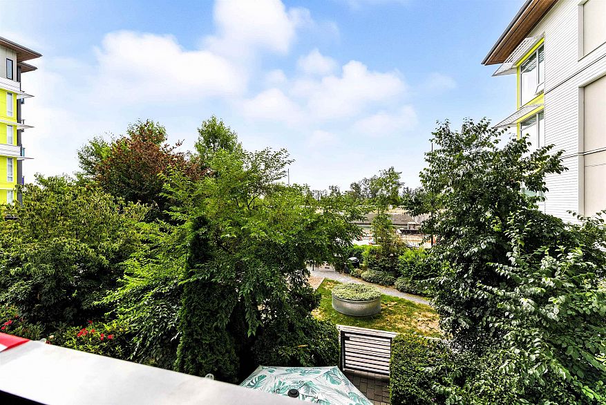 205 3289 Riverwalk Avenue