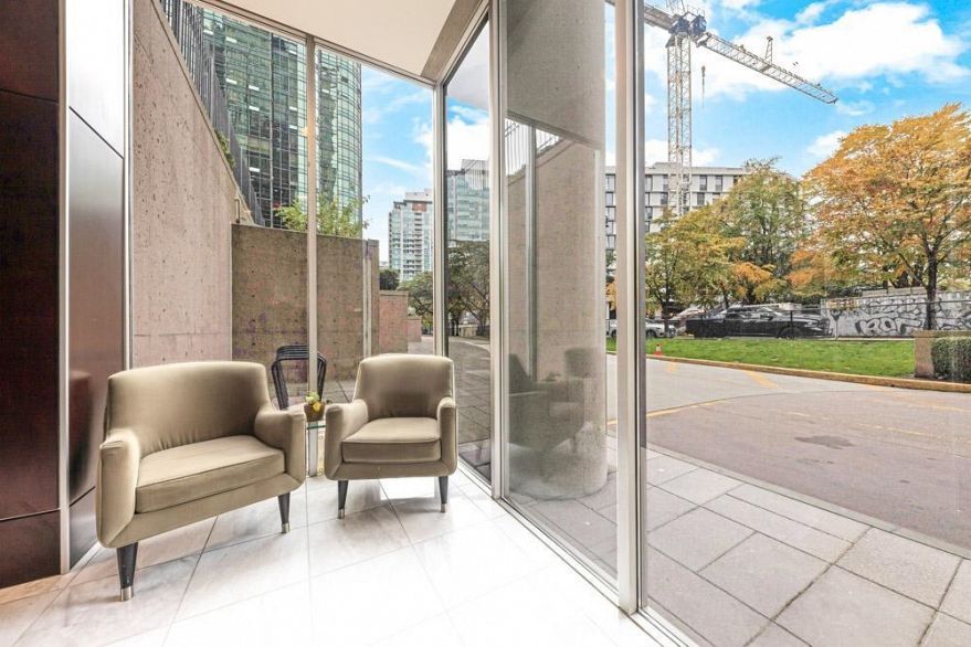 507 555 Jervis Street