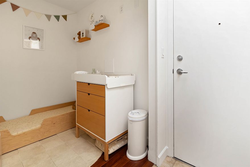 409 3083 W 4th Avenue