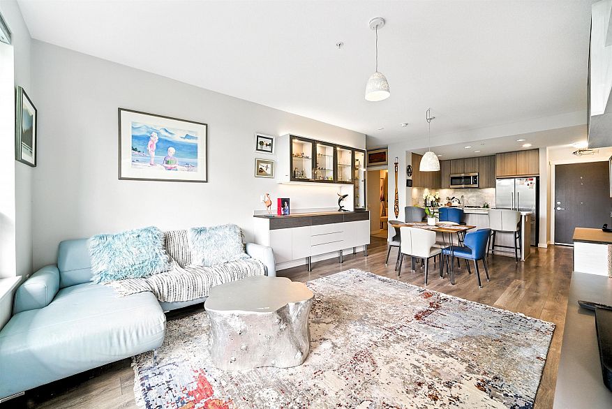 205 3289 Riverwalk Avenue