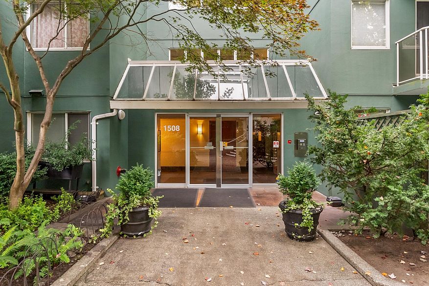 210 1508 Mariner Walk