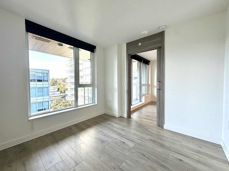 911 455 SW Marine Drive