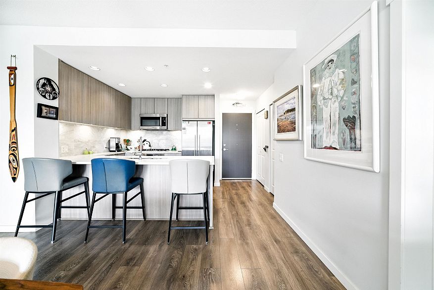 205 3289 Riverwalk Avenue