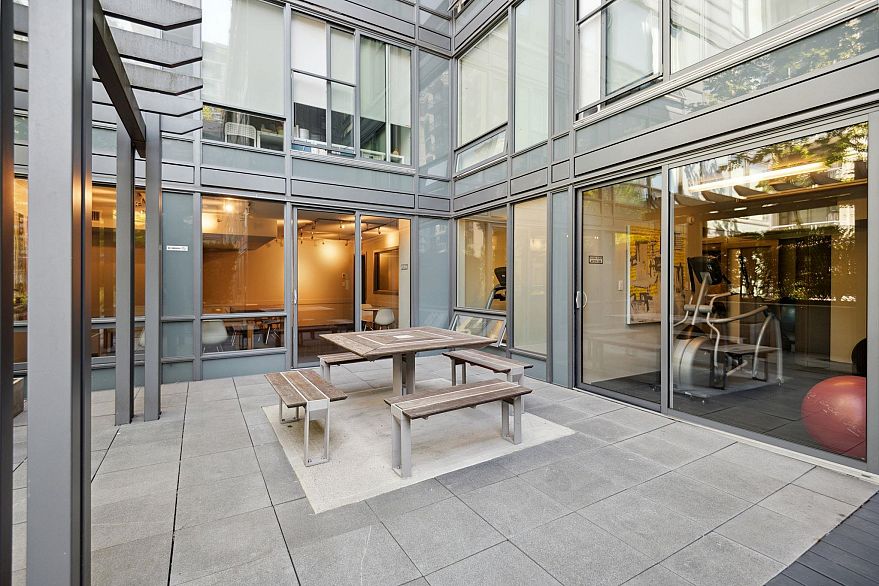 621 1783 Manitoba Street