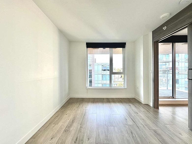 911 455 SW Marine Drive