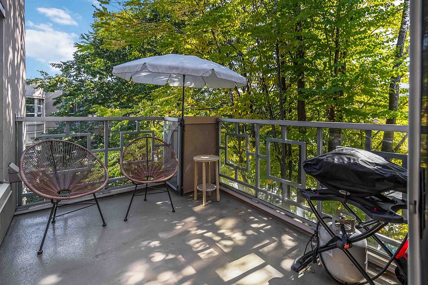 409 3083 W 4th Avenue