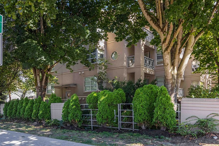 409 3083 W 4th Avenue