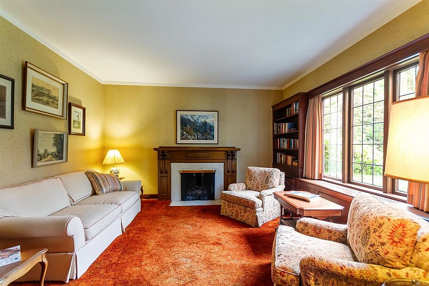 5376 Marguerite Street