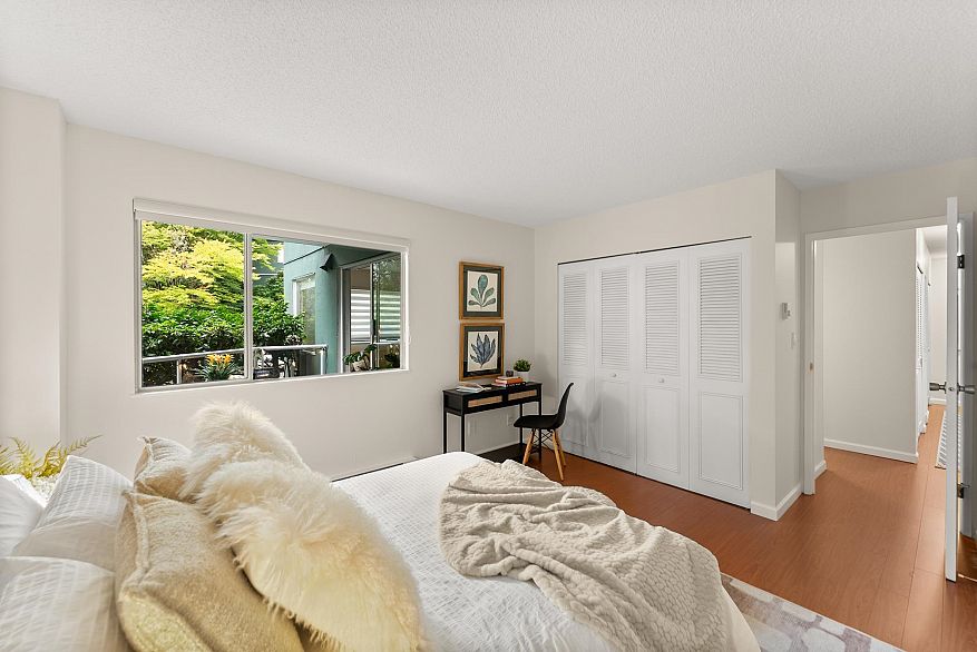 210 1508 Mariner Walk