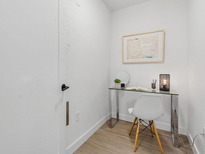 208 2408 Grant Street