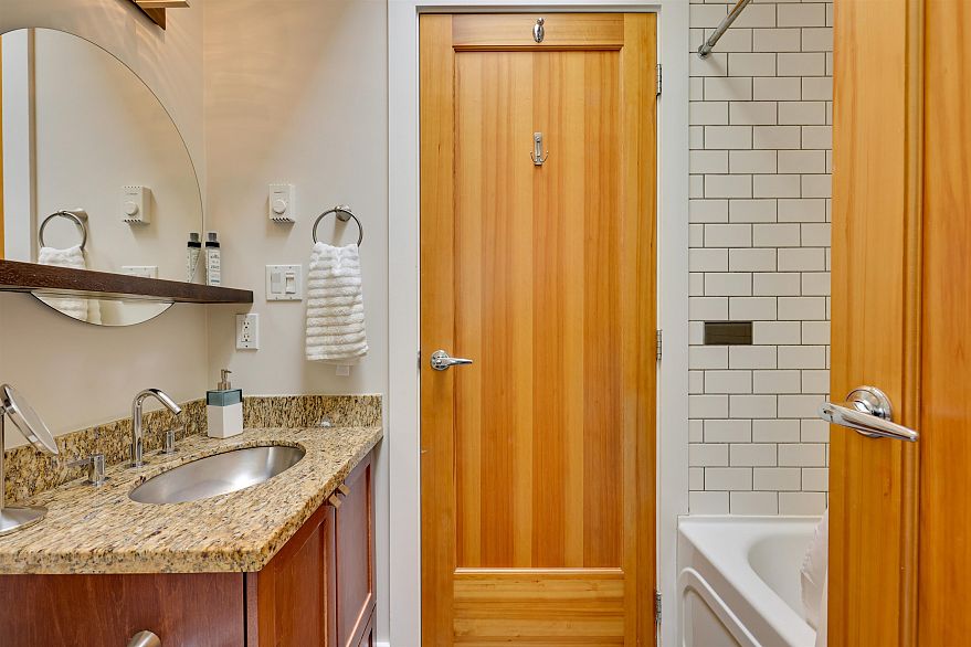 419 2515 Ontario Street