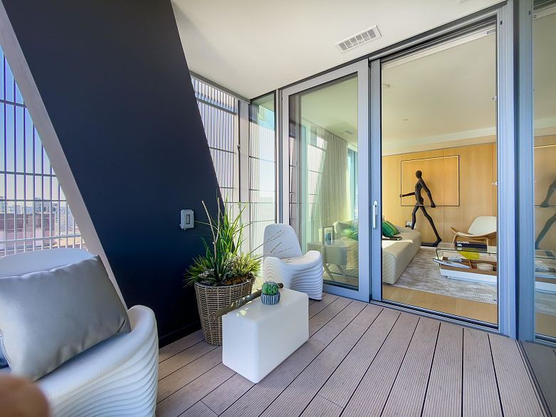 3403 1568 Alberni Street