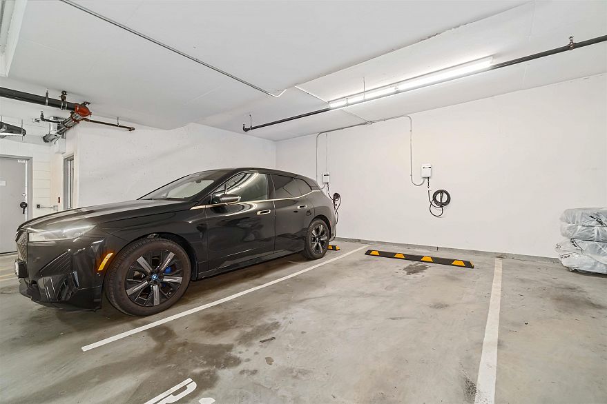 PH3 5555 Dunbar Street