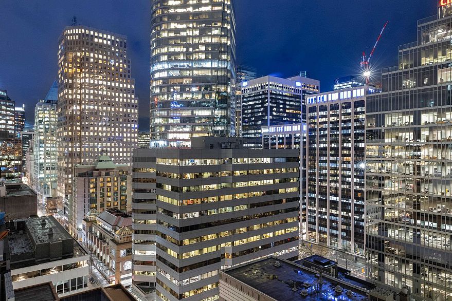 1807 838 W Hastings Street