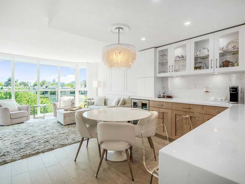 514 456 Moberly Road