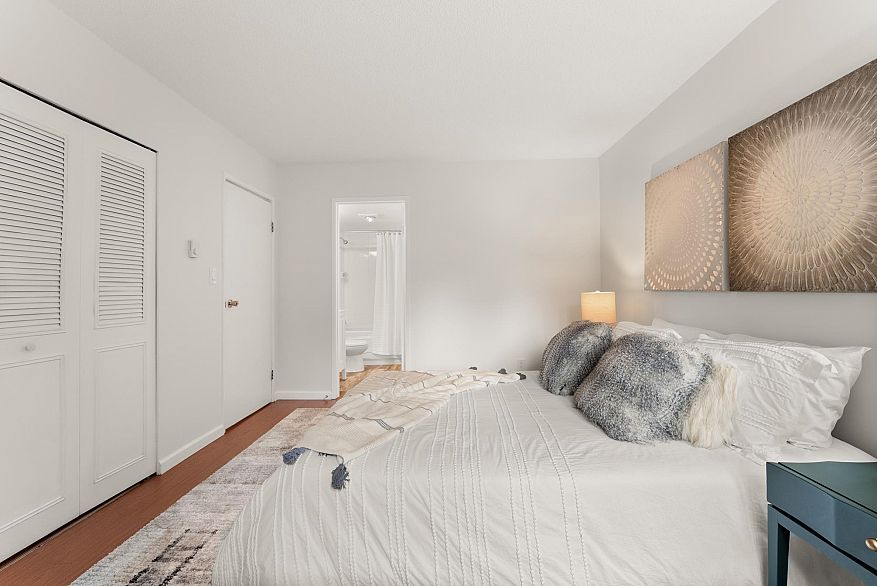 210 1508 Mariner Walk