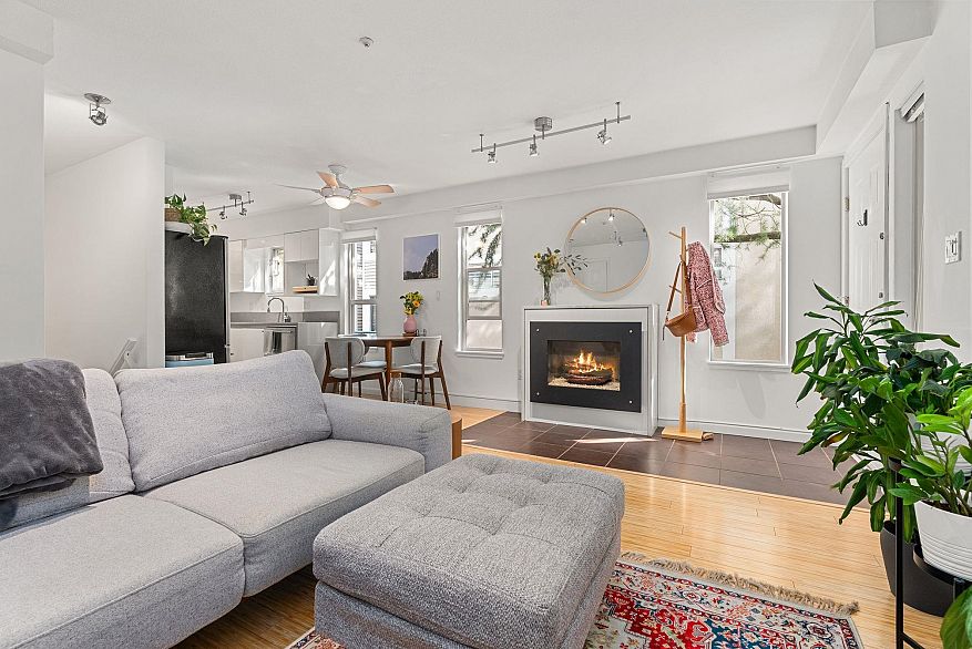 203 755 W 15th Avenue