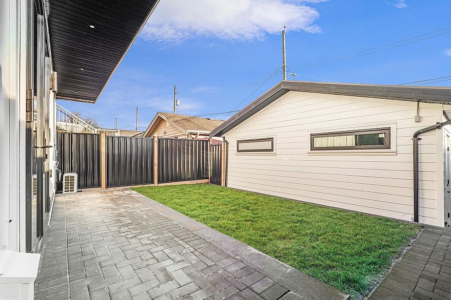 2 3310 Venables Street