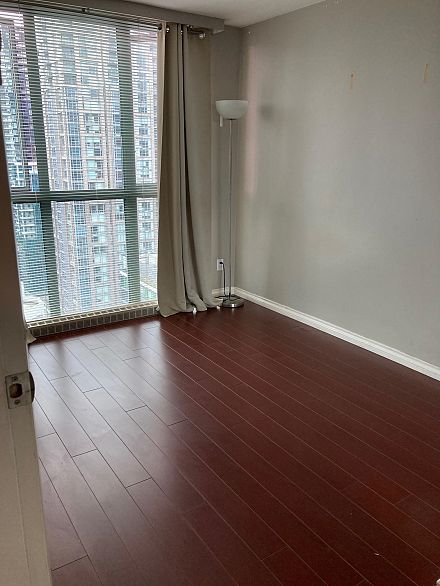 2402 1188 Howe Street