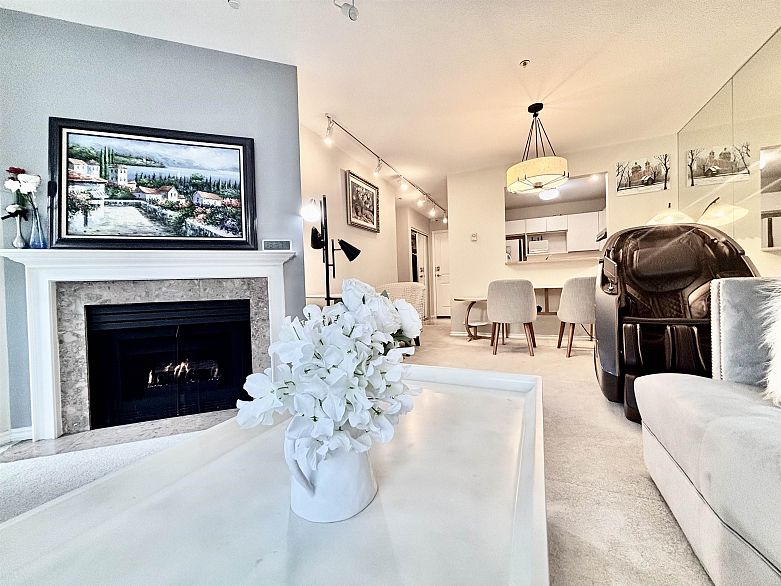 213 525 Wheelhouse Square