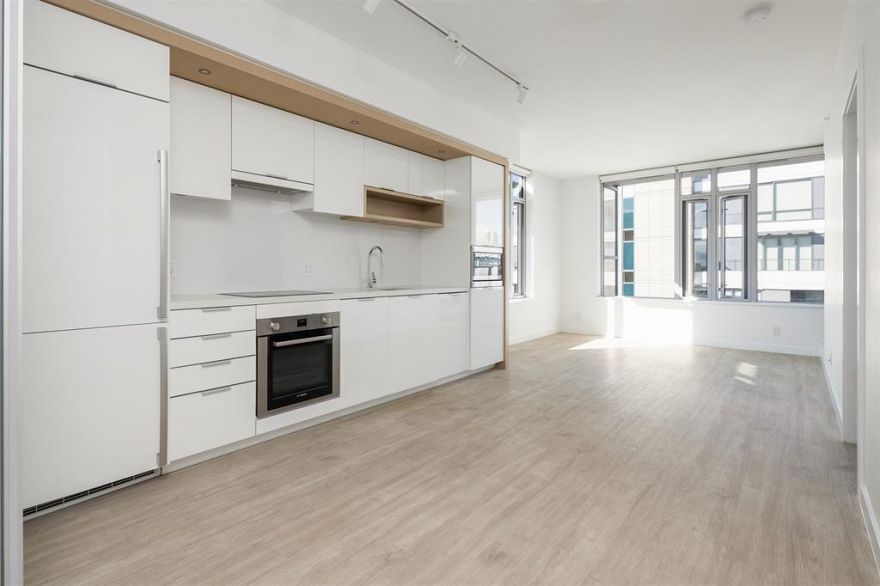 1108 1661 Quebec Street