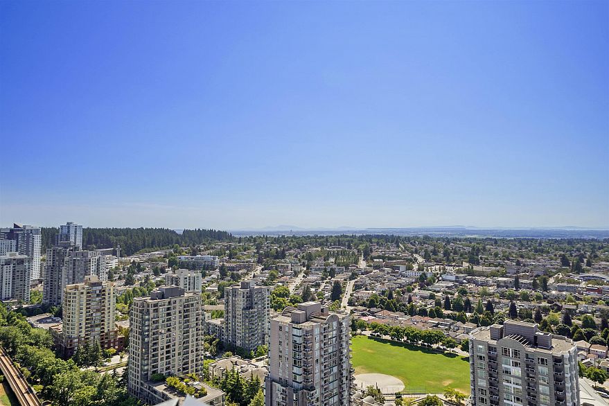 1402 5058 Joyce Street