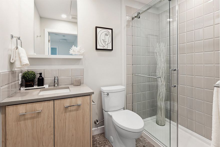 403 4933 Clarendon Street