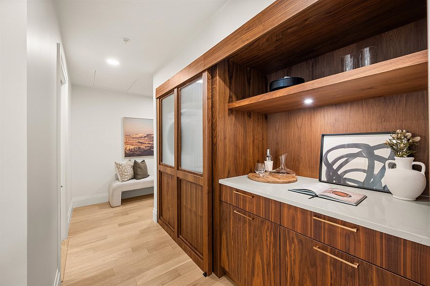 213 2550 Garden Drive