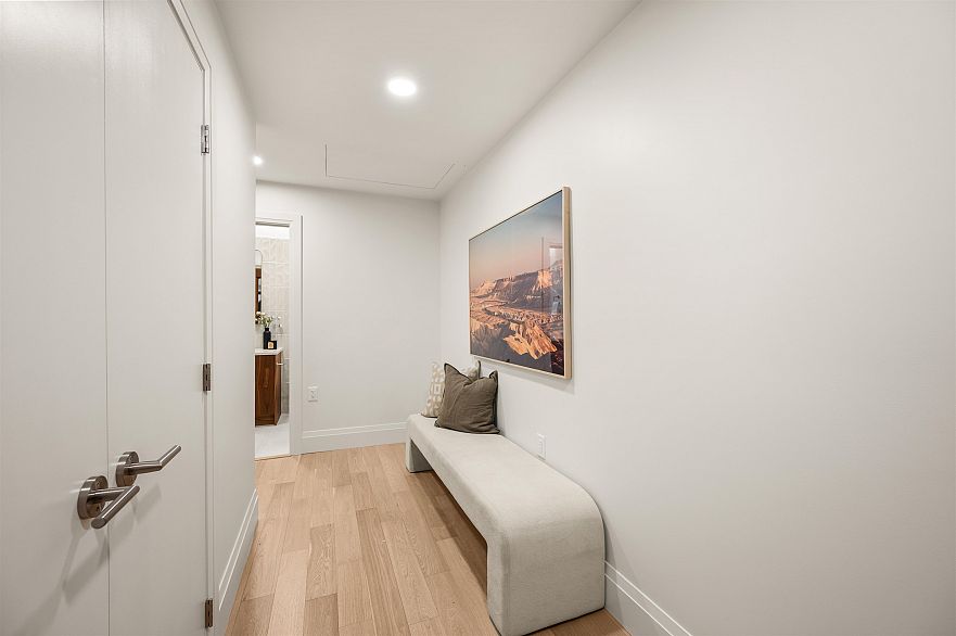 213 2550 Garden Drive