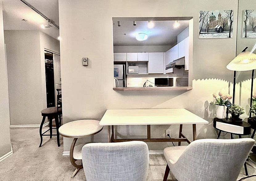 213 525 Wheelhouse Square