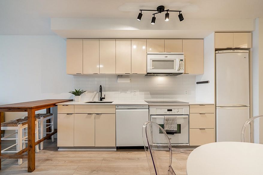 1907 788 Hamilton Street