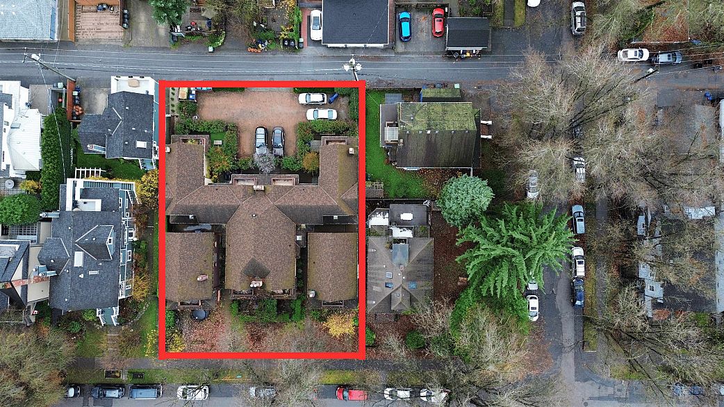 154-168 W 11th Avenue