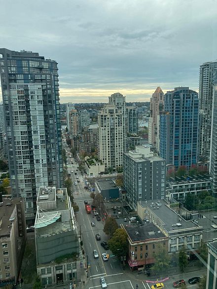 2402 1188 Howe Street