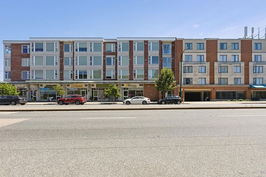 218 1838 Renfrew Street