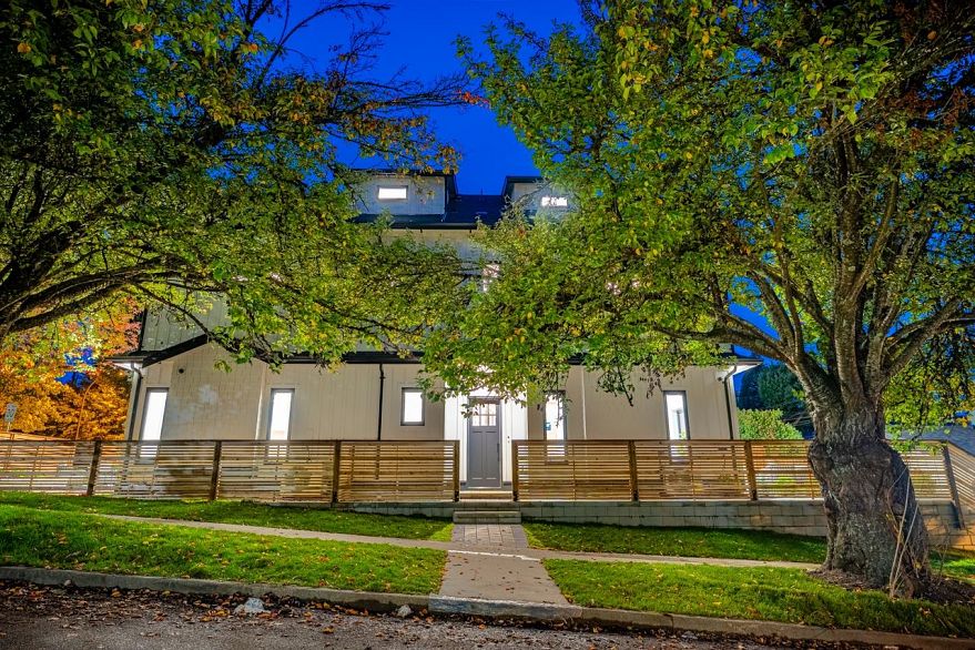 4675 St. George Street