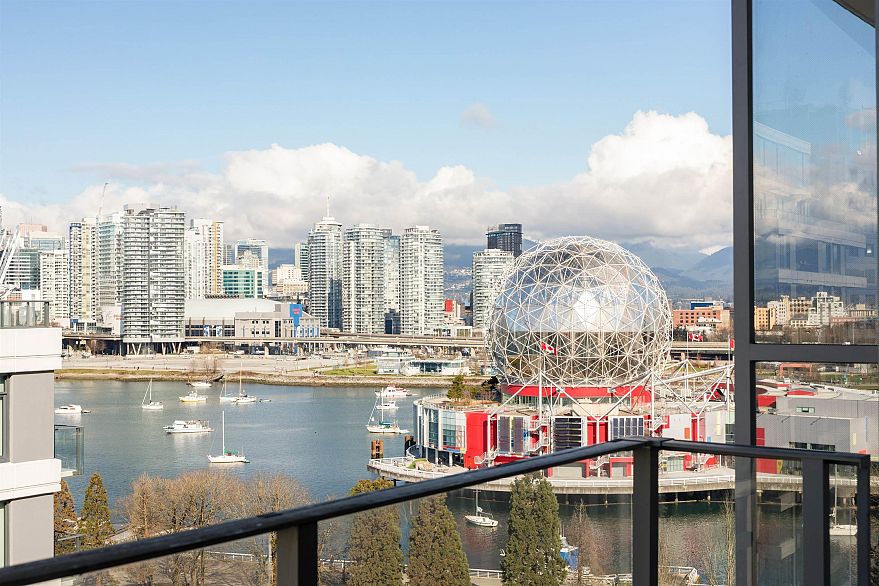 1108 1661 Quebec Street