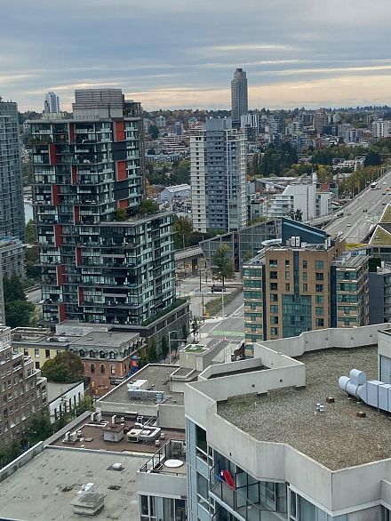 2402 1188 Howe Street