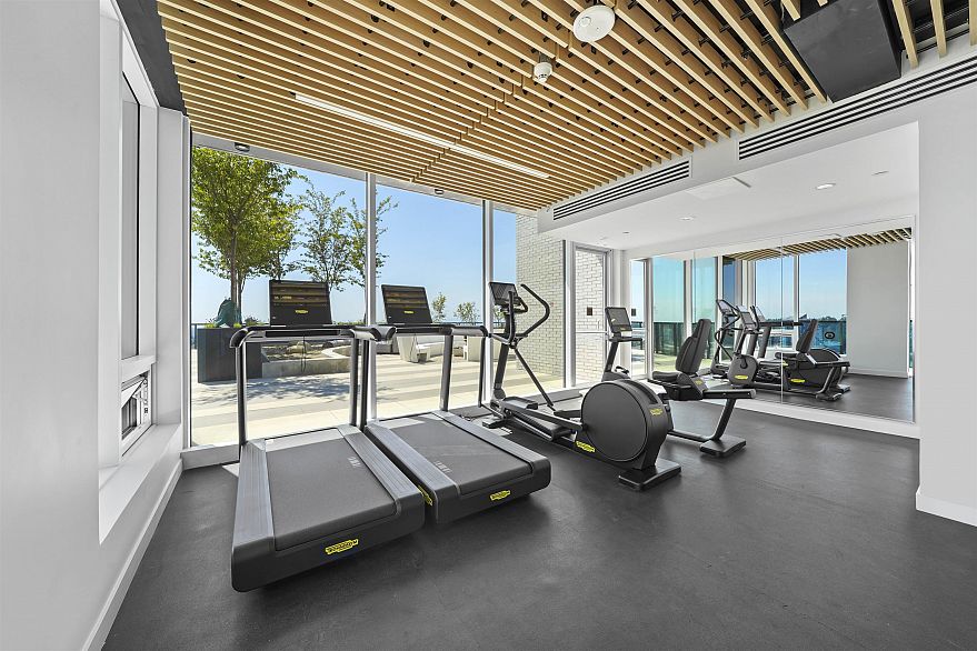 1402 5058 Joyce Street