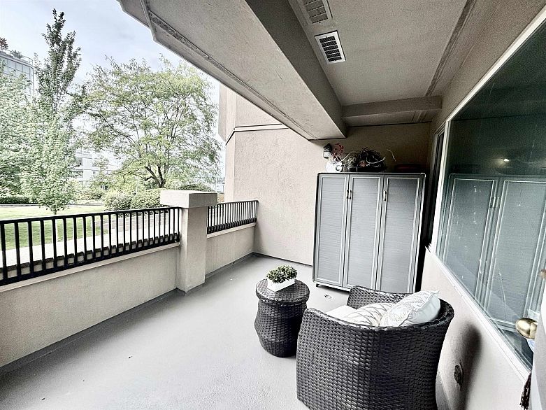 213 525 Wheelhouse Square