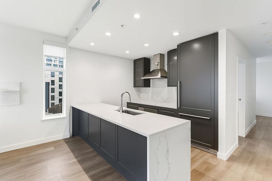 403 5733 Alberta Street