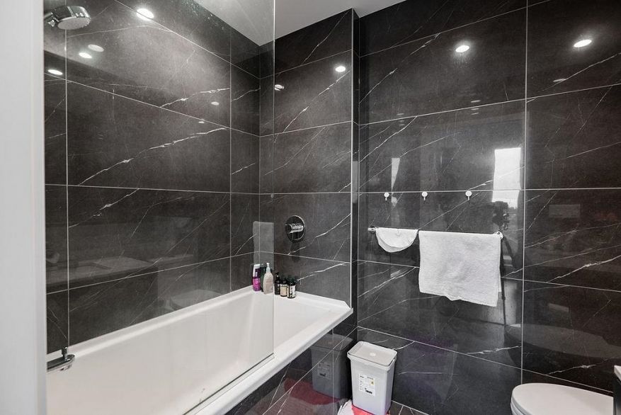 403 5733 Alberta Street