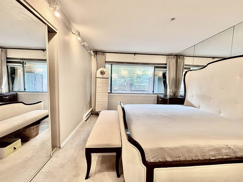 213 525 Wheelhouse Square